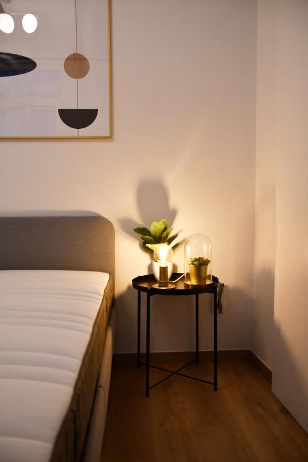 Appartement Au Centre De Jambes-Namur Sleep & Repeat エクステリア 写真